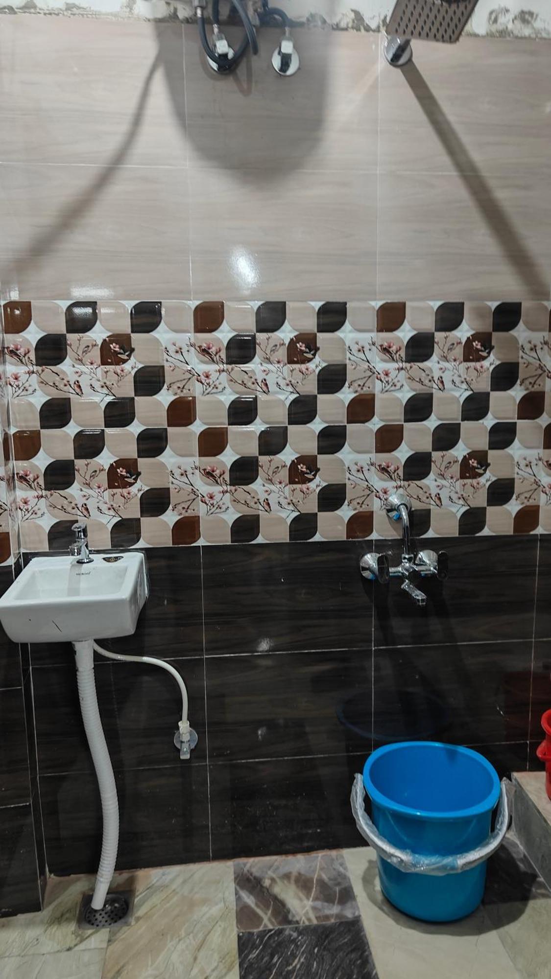 Sky Inn Paying Guest House - Varanasi — Photos 3